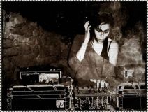 DJ-00