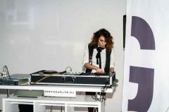 DJ-13