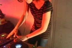 DJ-23